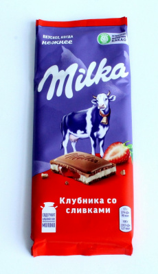 Плитка "Milka" Клубника со сливками, молочный шоколад, 85гр 71119